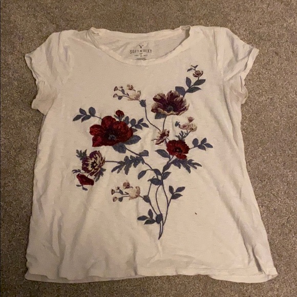 White embroidered t shirt - Picture 1 of 3